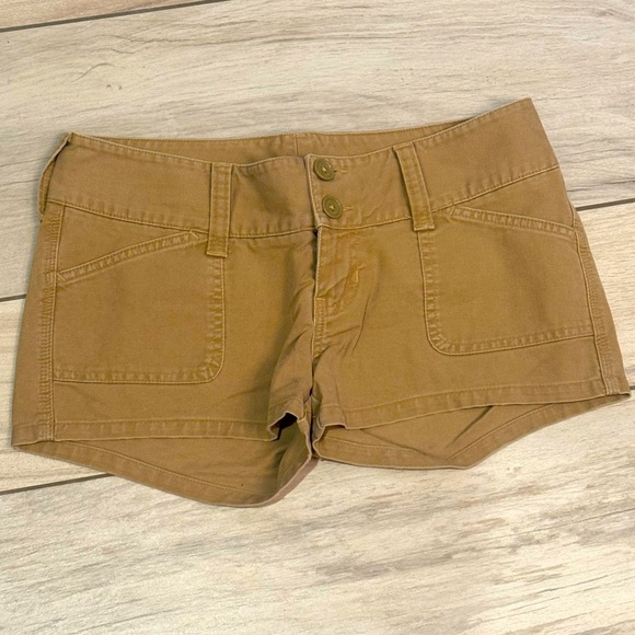Abercrombie & Fitch Pants - ❌SOLD❌ABERCROMBIE & FITCH Camel Khaki Shorts